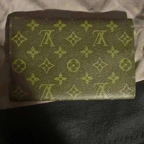 Louis Vuitton Monogram Wallet w/COA - Picture 7 of 11